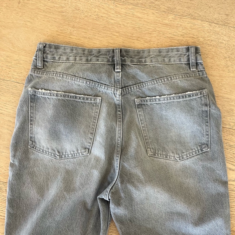 Zara • NWT Highrise women’s distressed jeans size 8 - Picture 6 of 7